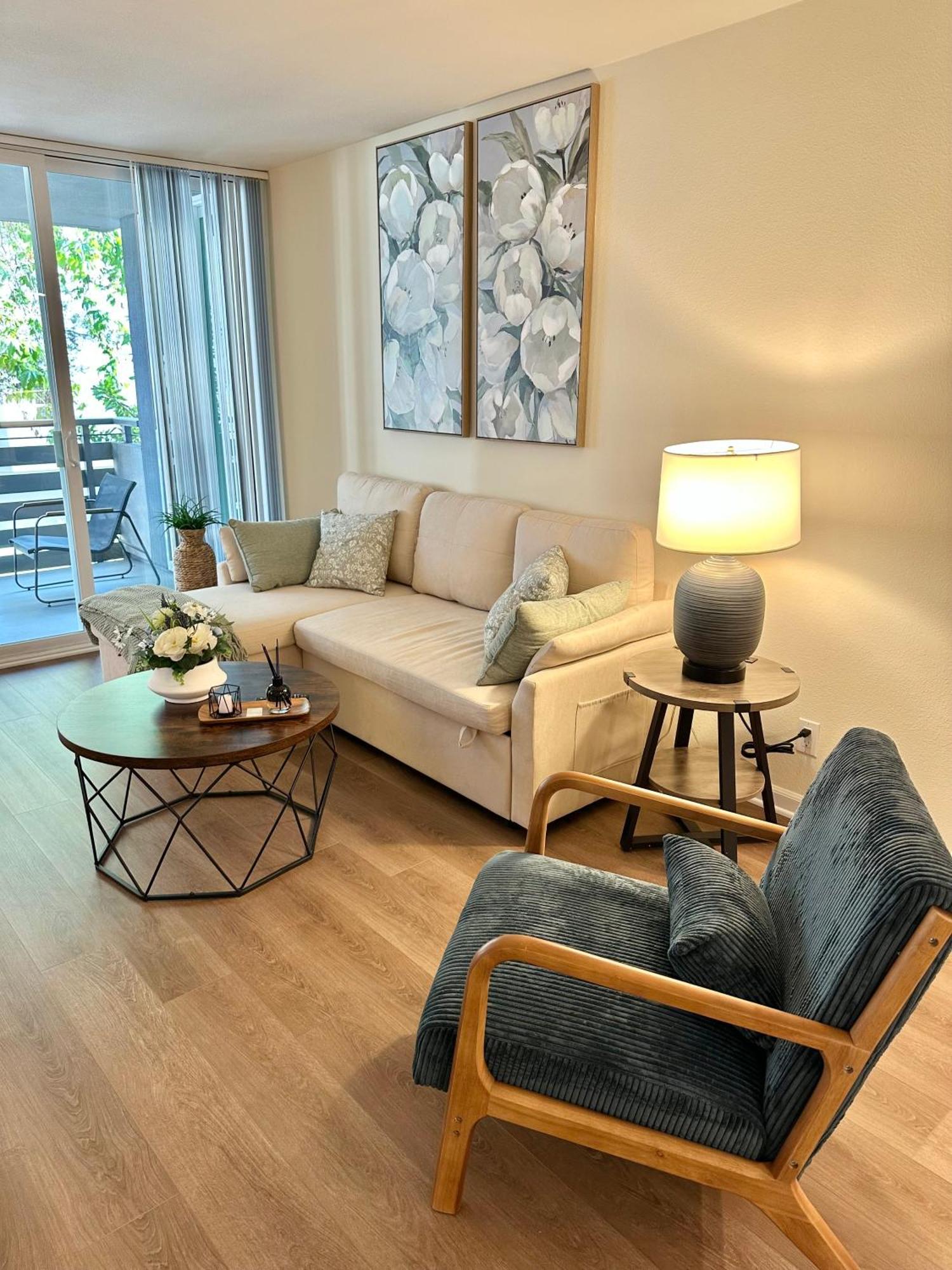 Oceanfront Peaceful 2br 2ba In Marina Del Rey Apartment *
