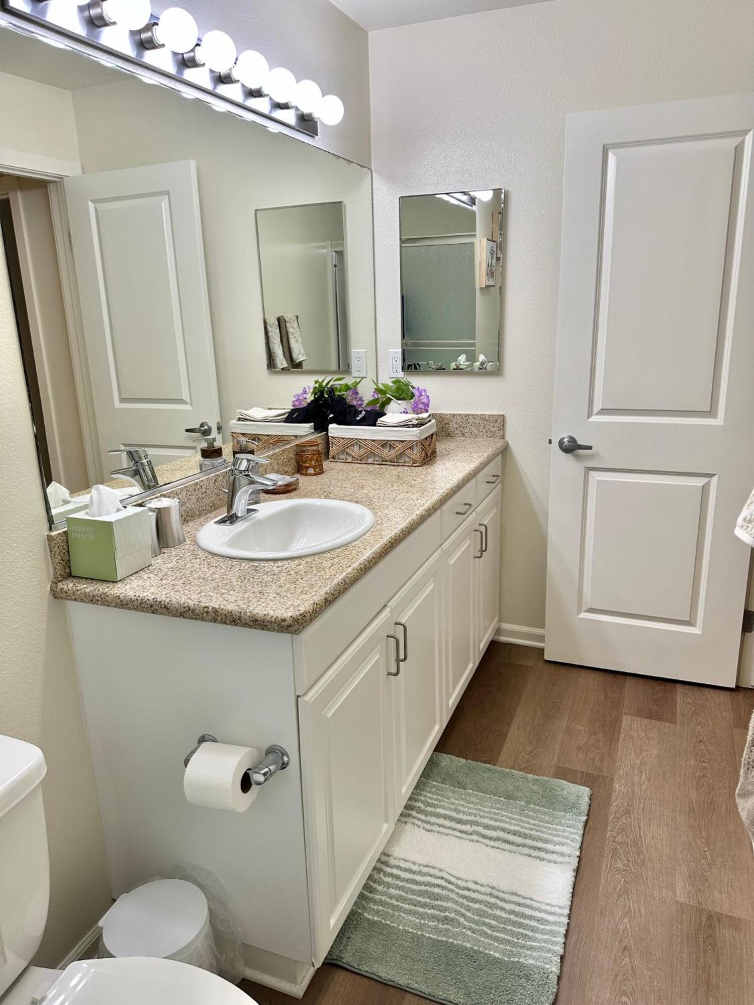 Apartment Oceanfront Peaceful 2br 2ba In Marina Del Rey *