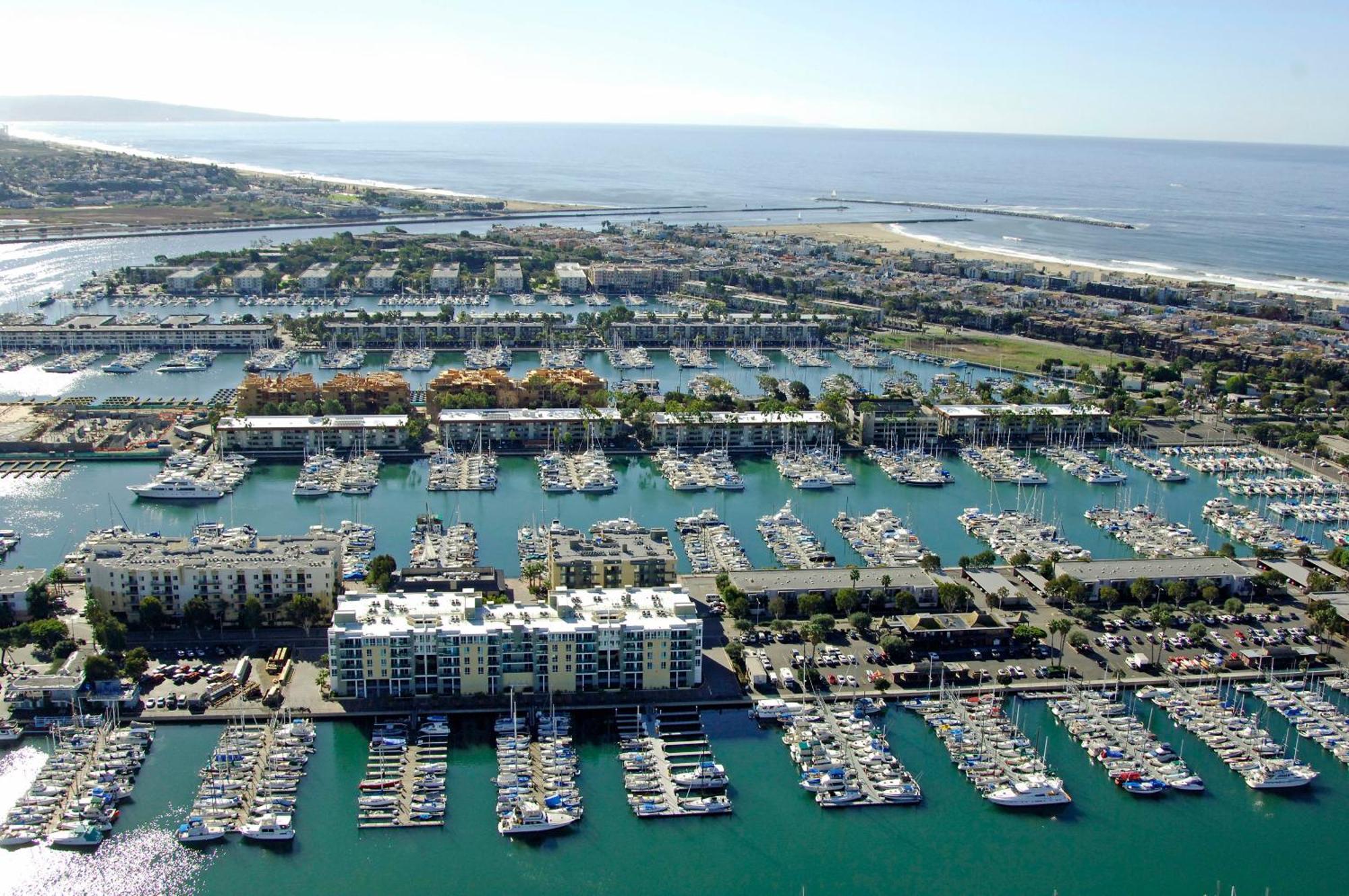 Oceanfront Peaceful 2br 2ba In Marina Del Rey Apartment